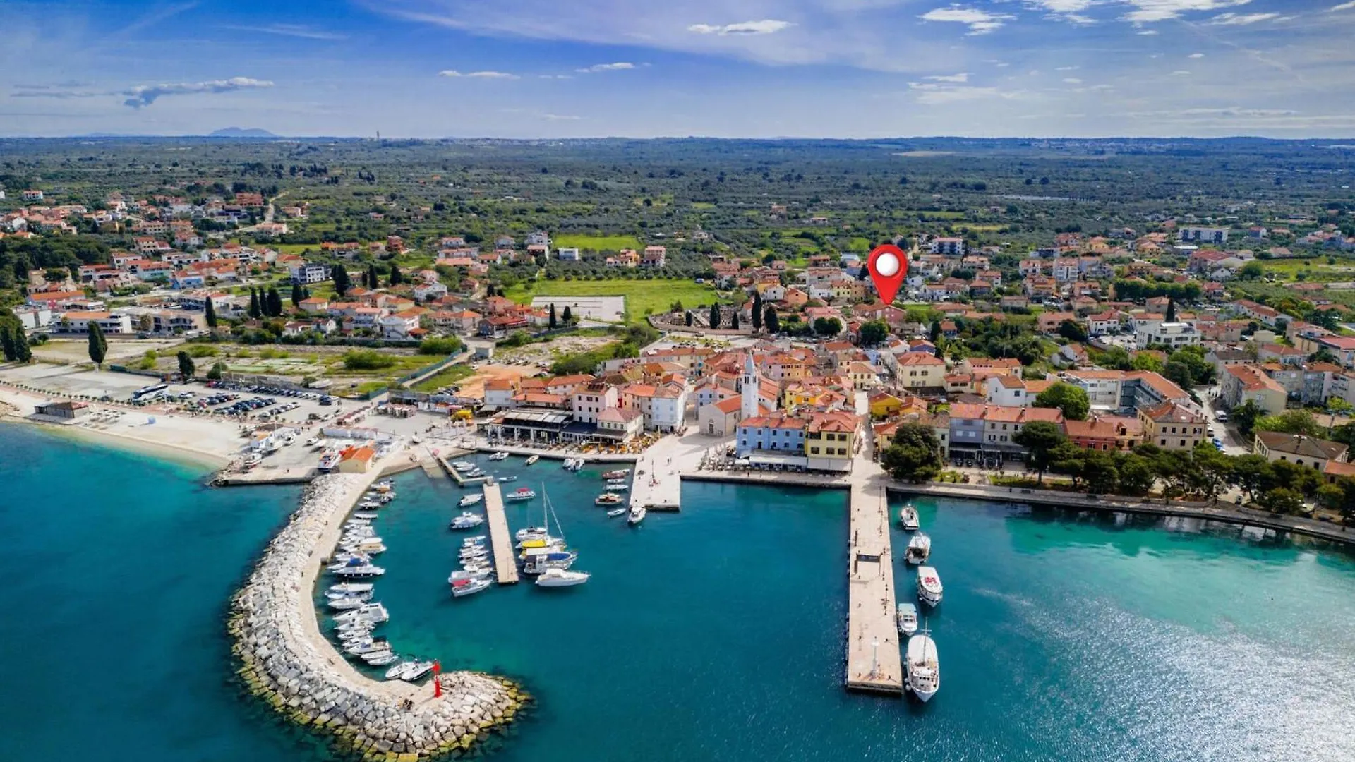 Gorgeous Apartment In Fazana With Wifi 0*,