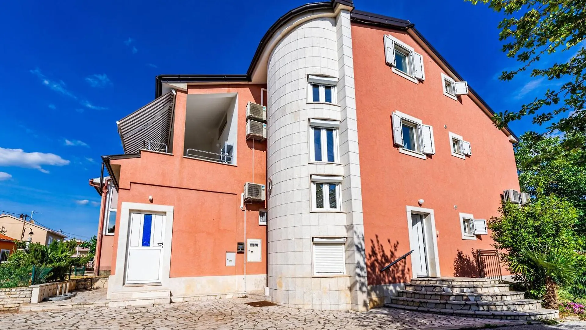 Gorgeous Apartment In Fazana With Wifi
