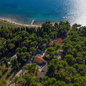 Vakantiepark Mobile Homes Camp Pineta - Adriatic Kampovi, Fažana